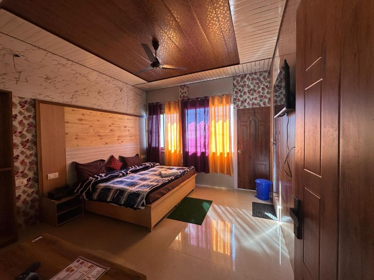 Kanatal'S Valley View Inn Экстерьер фото